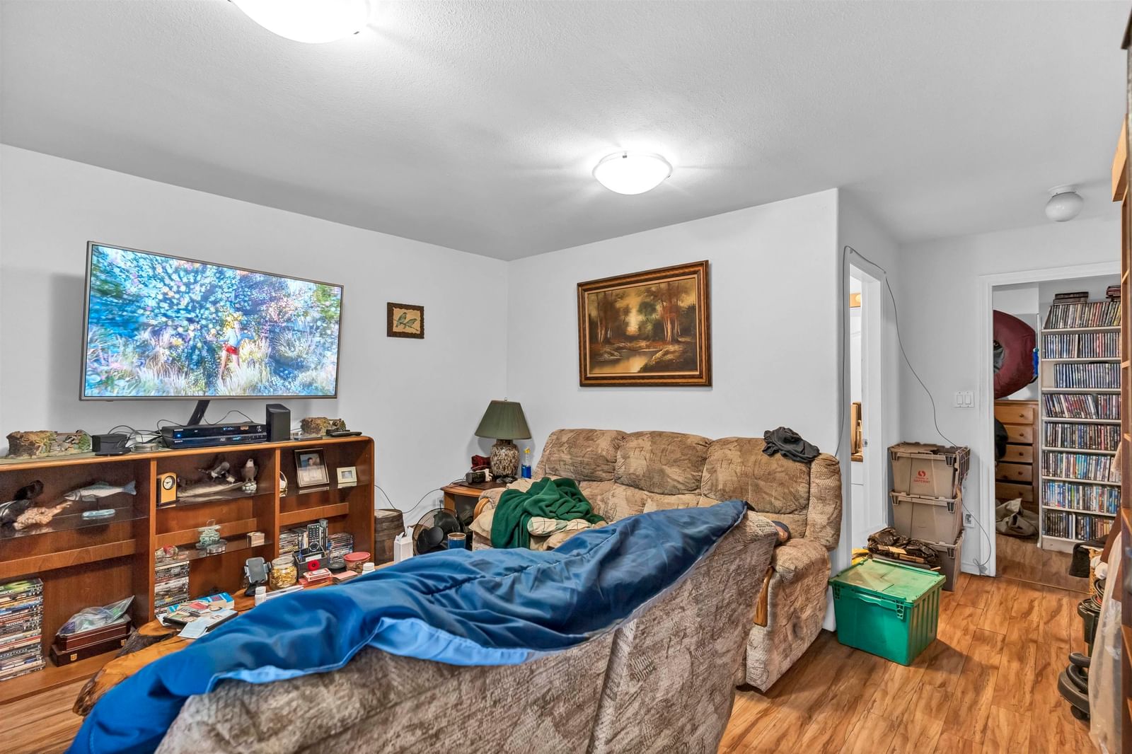 Listing Image 25