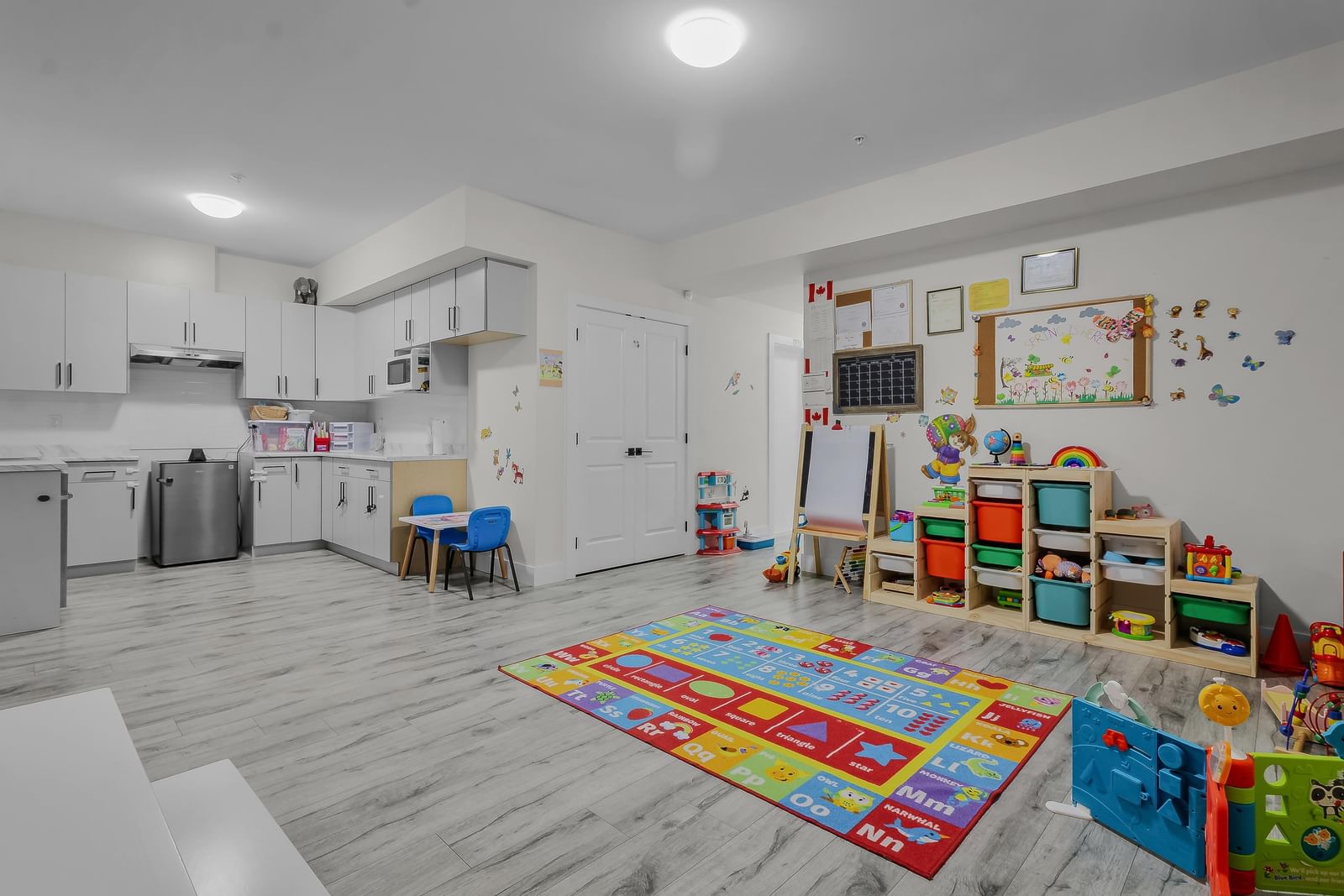 Listing Image 9