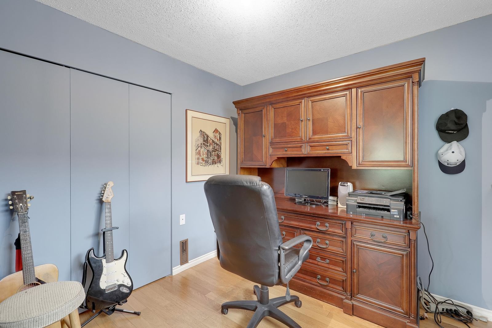 Listing Image 25