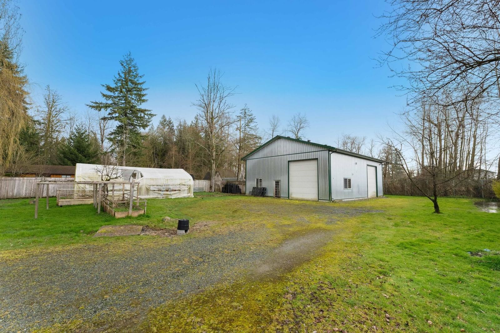 Listing Image 10
