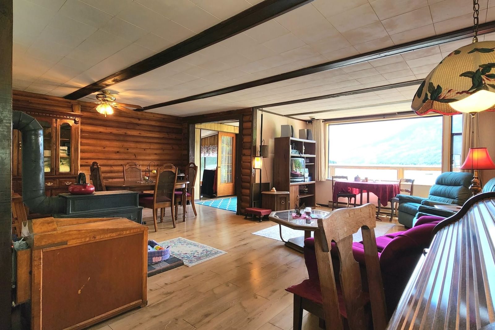 Listing Image 6