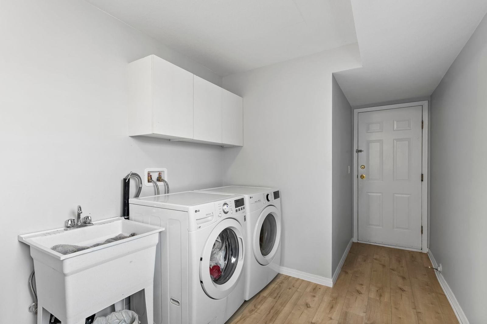 Listing Image 30