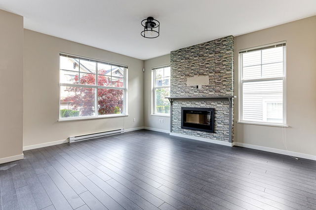27 - 3470 Highland Drive