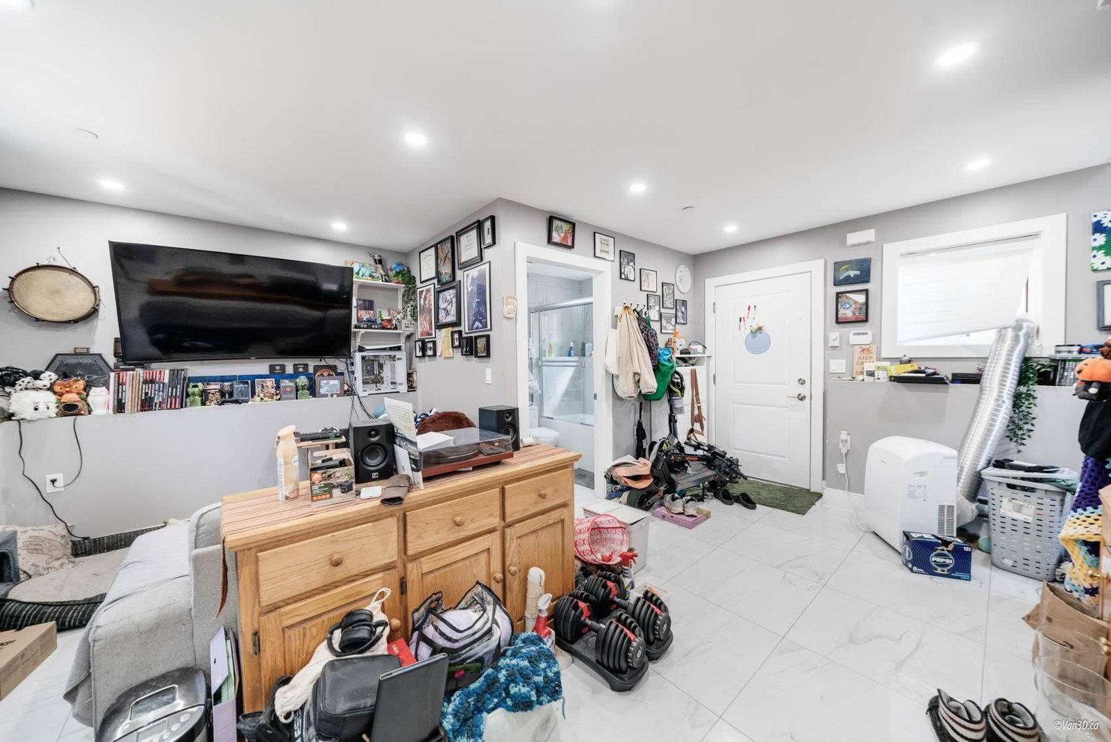 Listing Image 24