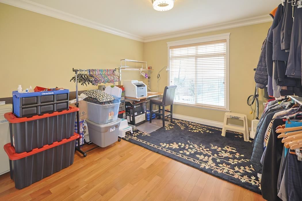 Listing Image 16