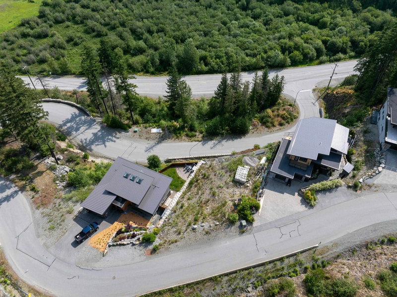 1303 Eagle Drive, Pemberton, V0N 2L0 | Image 2