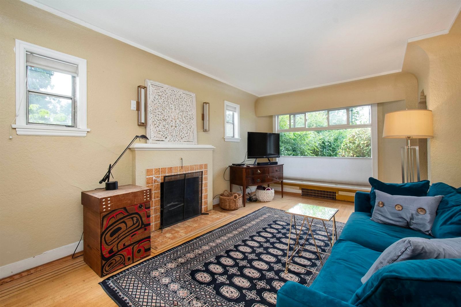 Listing Image 3