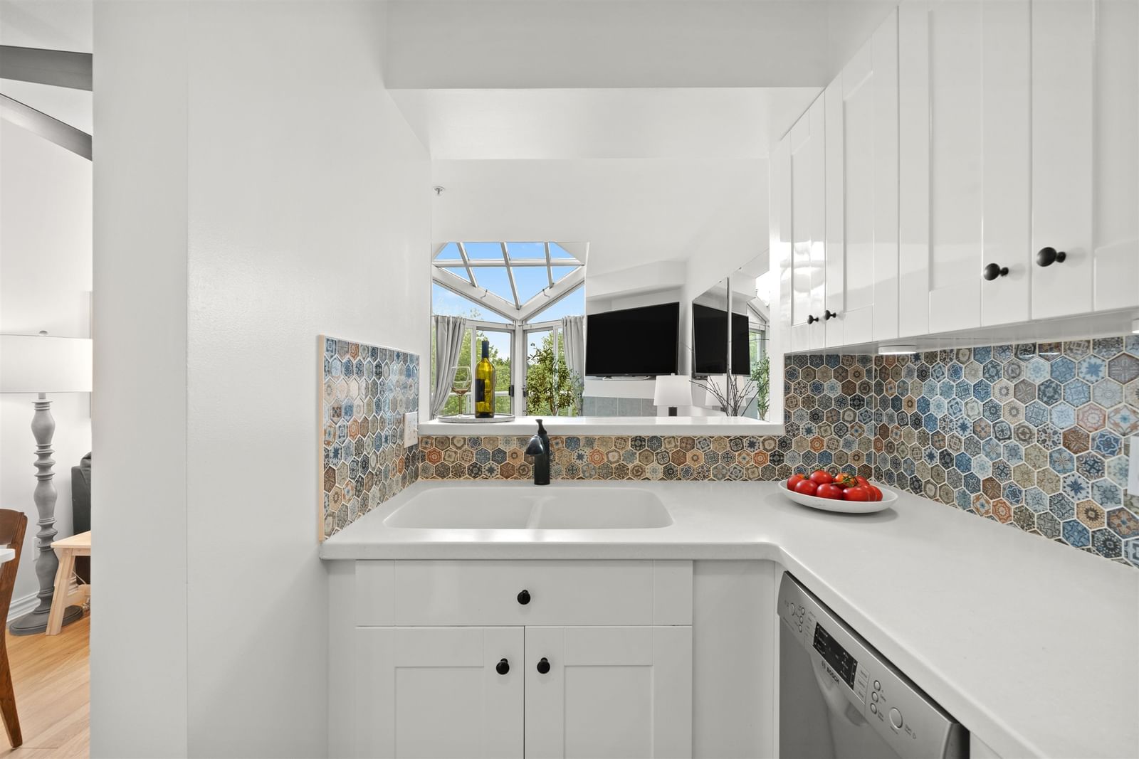 Listing Image 10