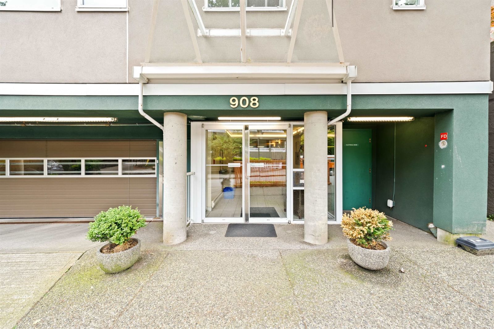 Listing Image 17