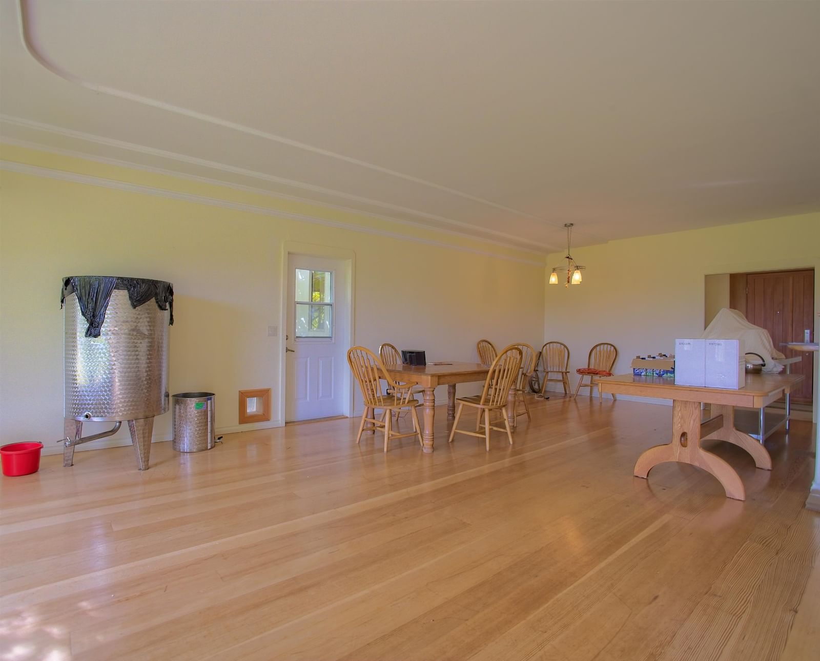 Listing Image 17