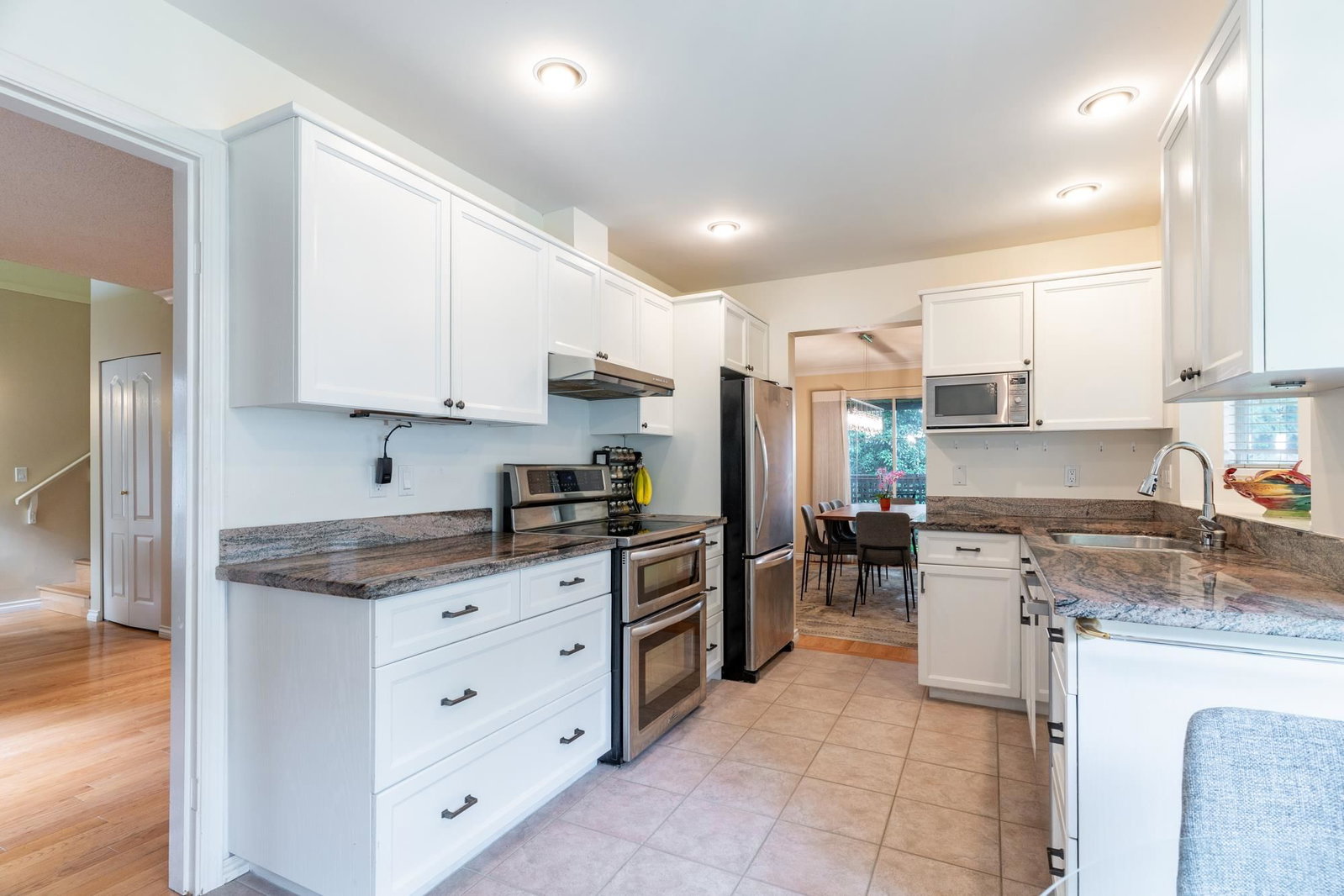 Listing Image 13