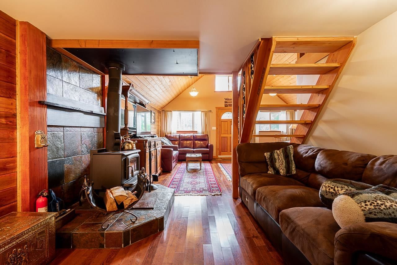 Listing Image 12