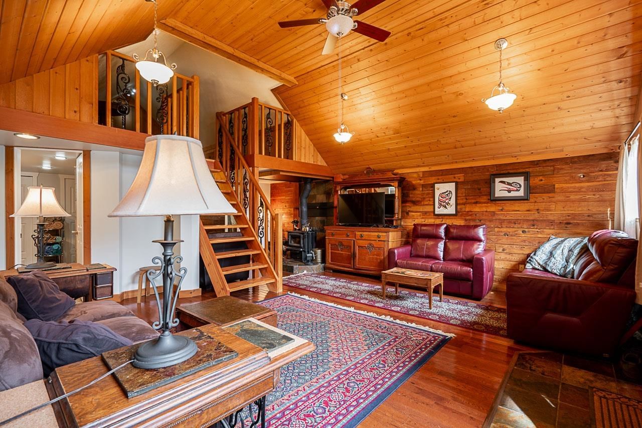 Listing Image 8