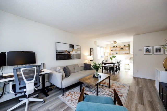 203 - 270 3rd Street W