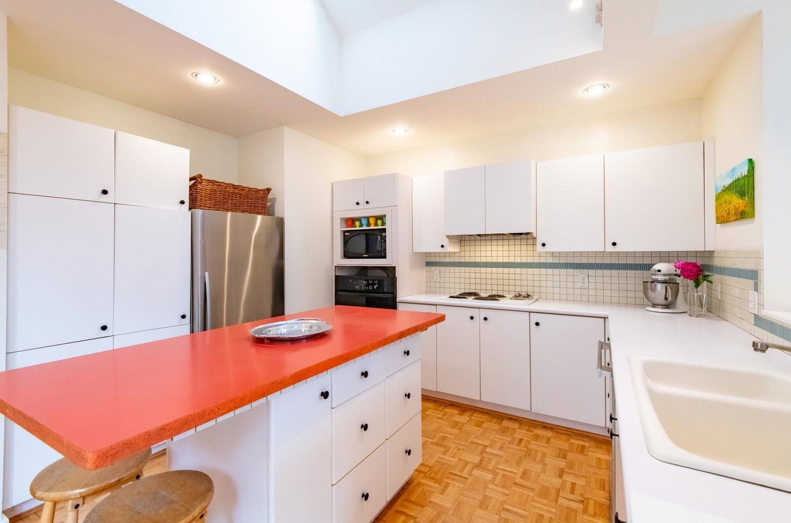 Listing Image 9