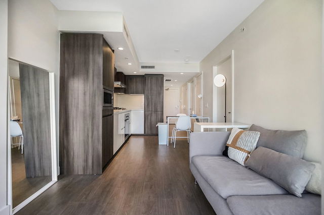 549 - 8133 Cook Road