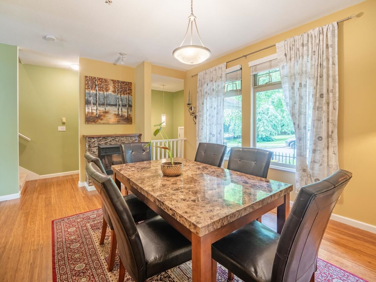 Listing Image 10
