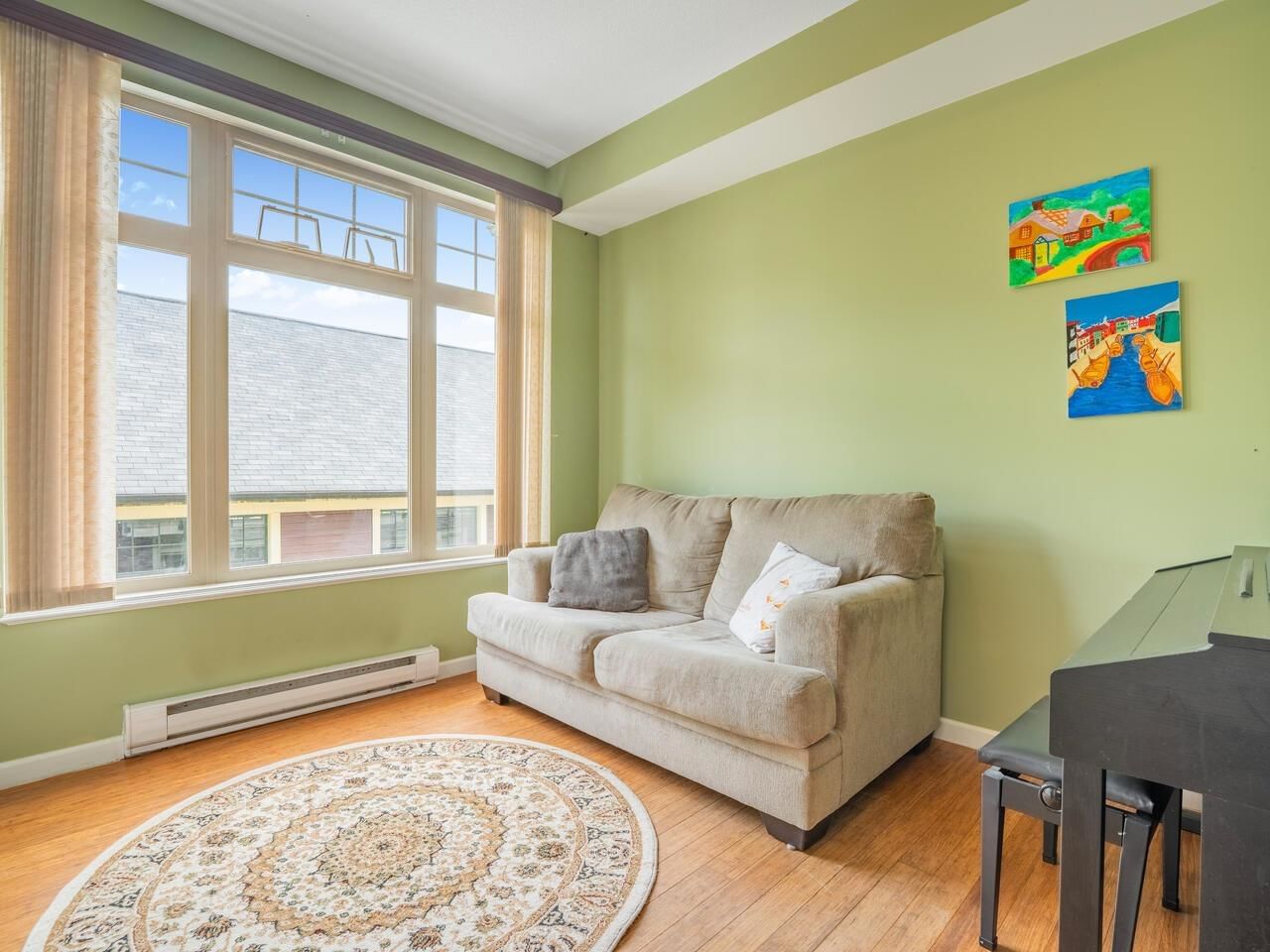 Listing Image 9