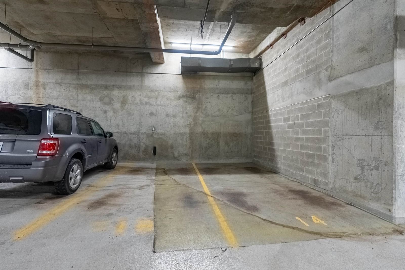 Listing Image 28