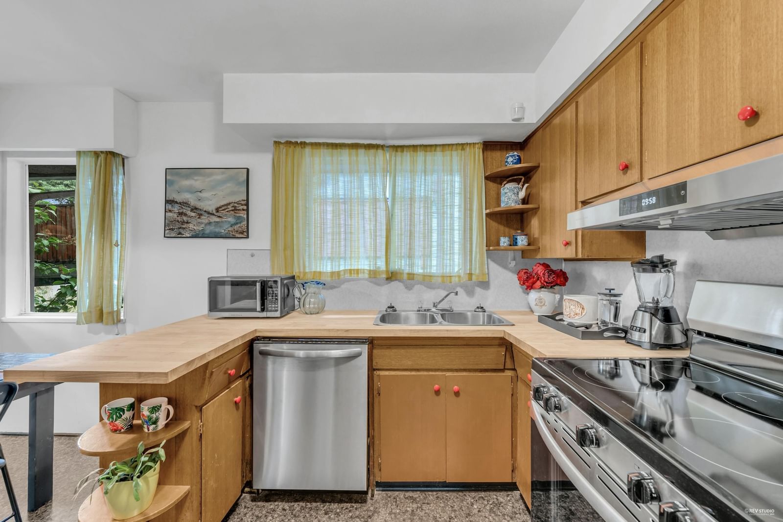 Listing Image 16