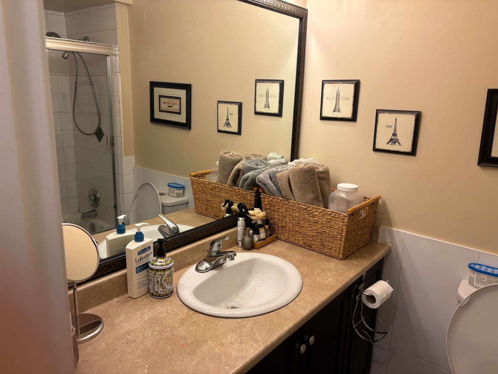 Listing Image 5