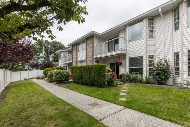 4 - 2901 Trafalgar Street