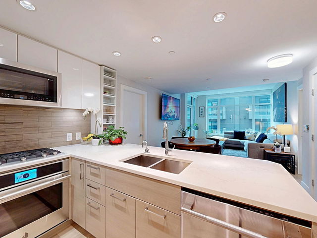 311 - 3451 Sawmill Crescent
