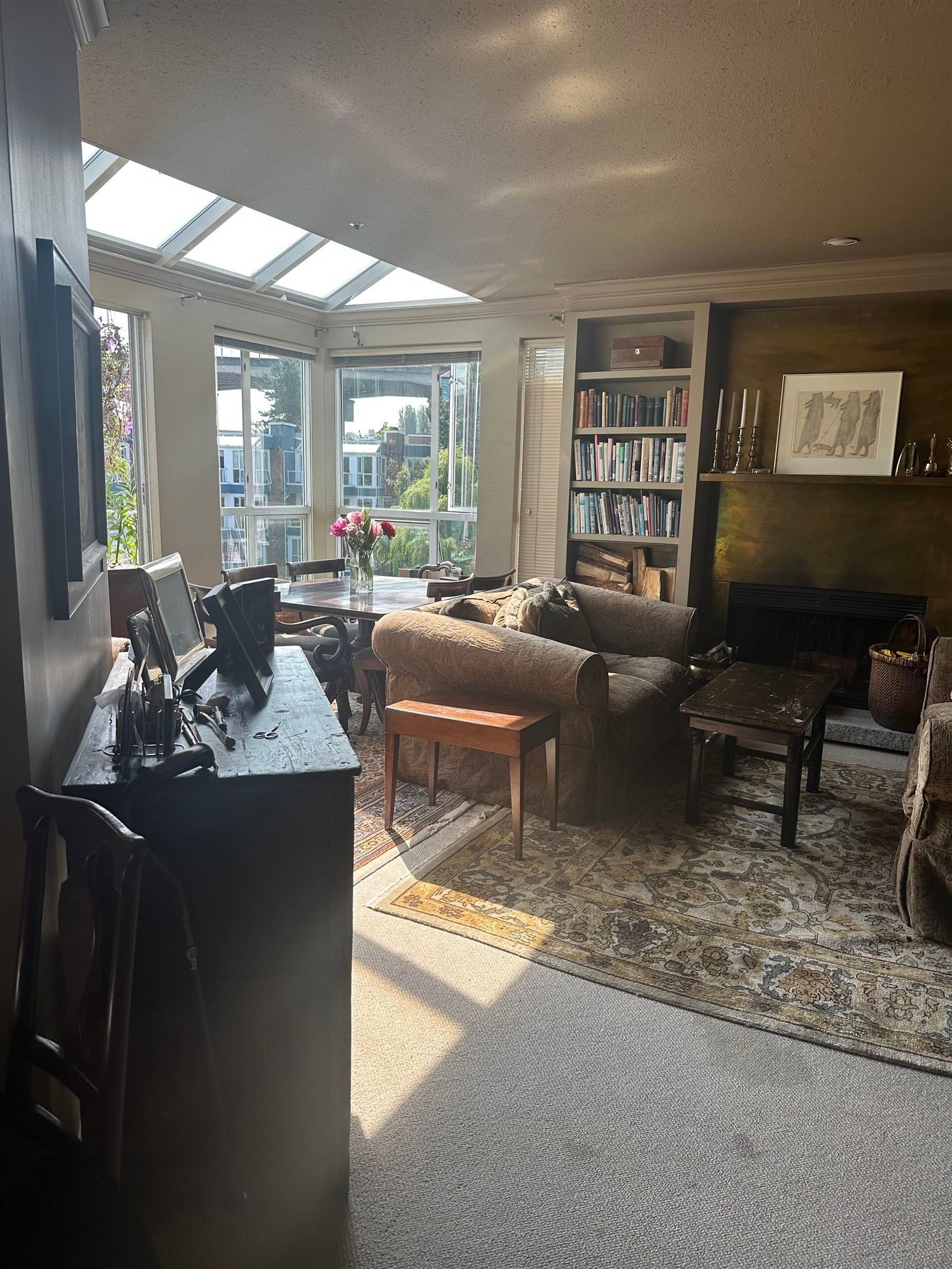 Listing Image 8