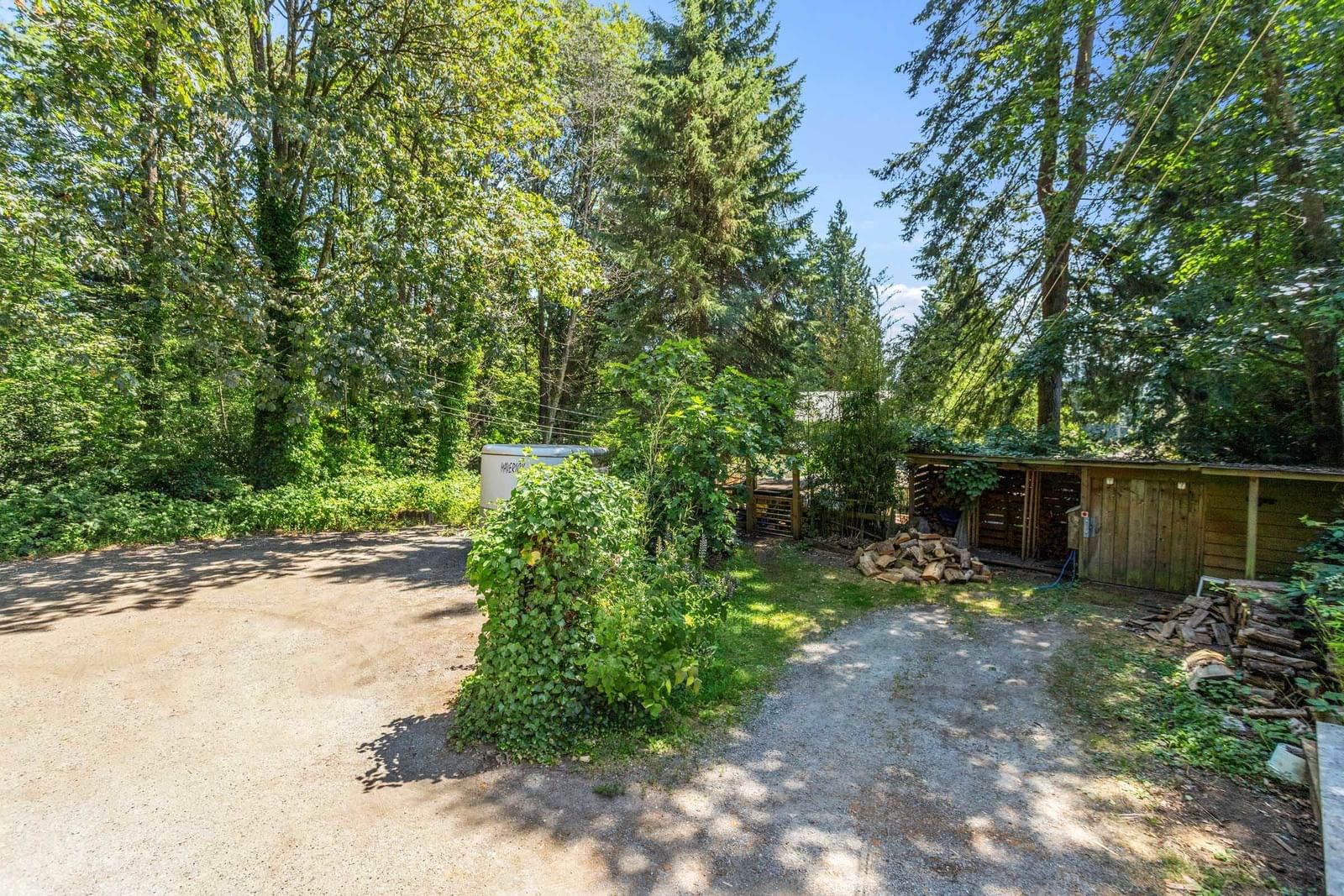 Listing Image 24