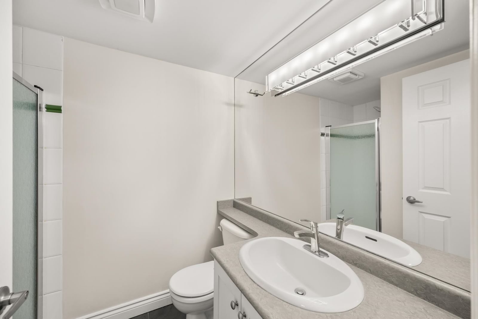 Listing Image 24