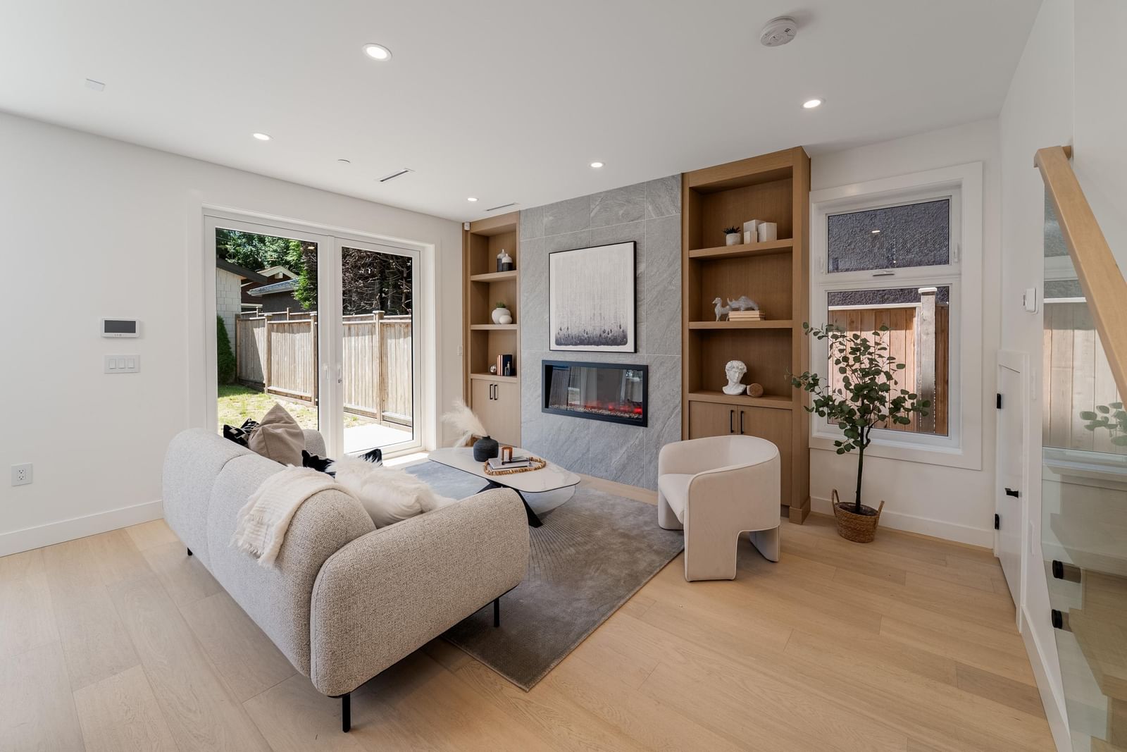 Listing Image 13