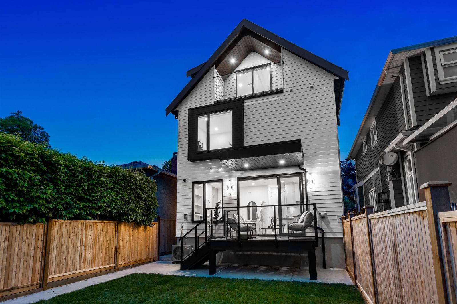 Listing Image 10