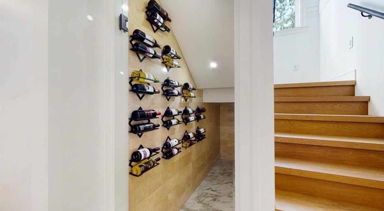 Listing Image 14