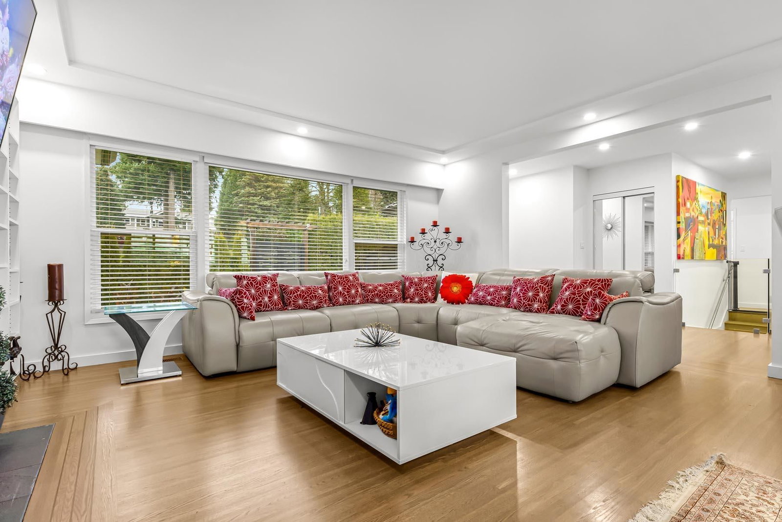 Listing Image 13