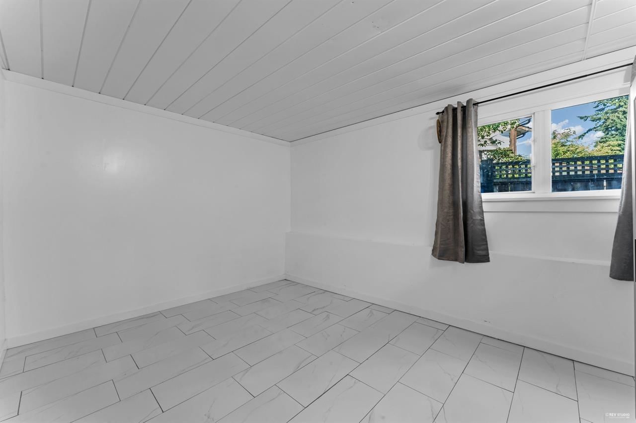 Listing Image 36