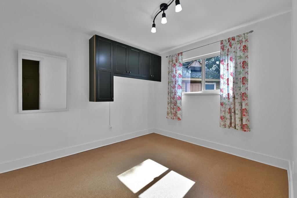 Listing Image 30