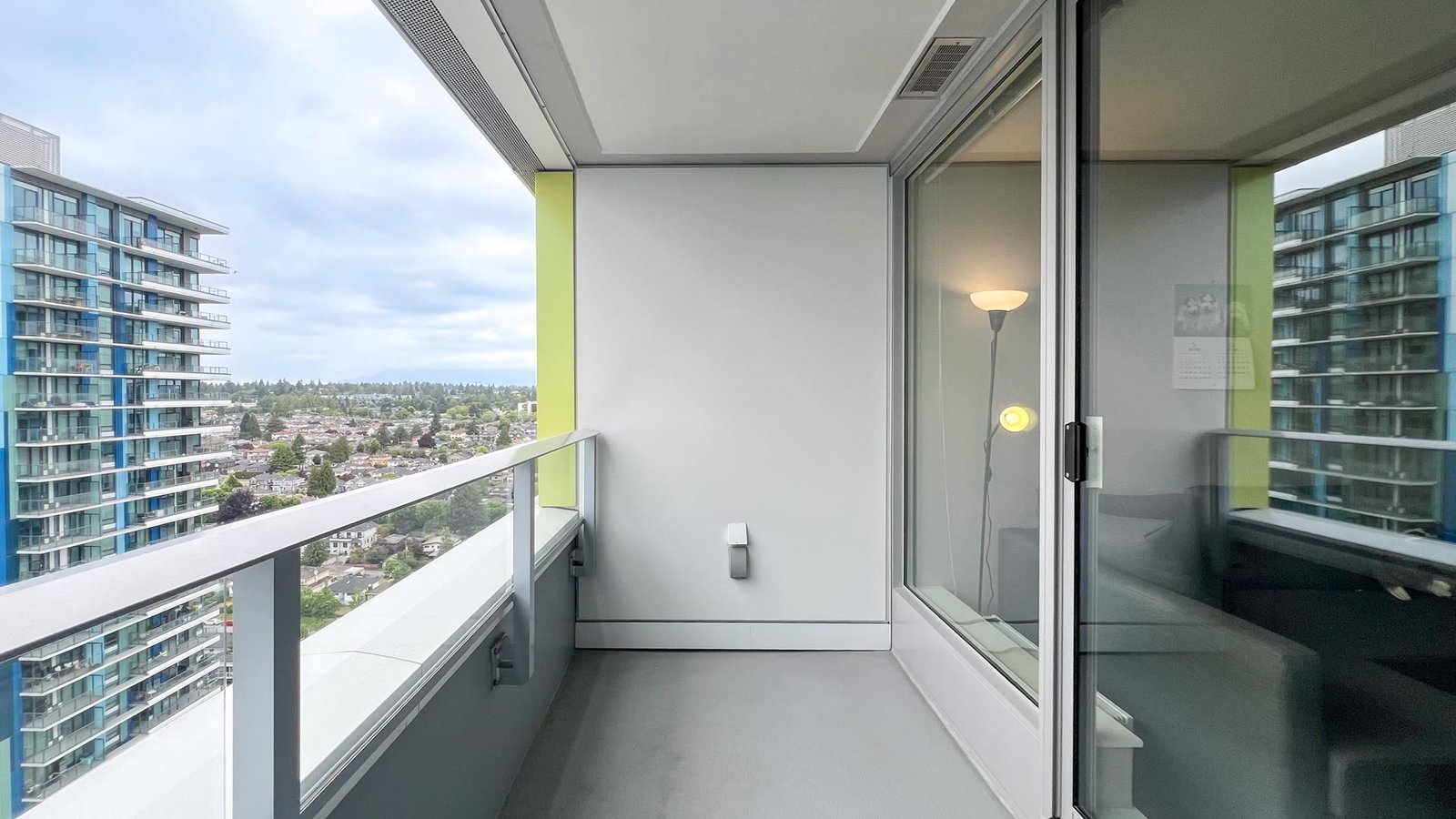 Listing Image 14