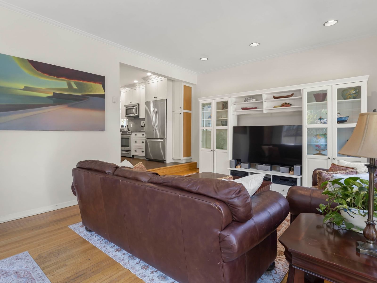 Listing Image 19