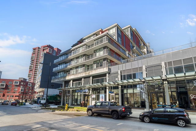 702 - 3451 Sawmill Crescent
