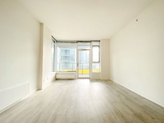 320 - 8850 University Crescent