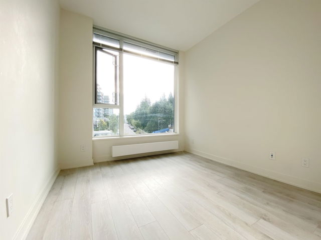 320 - 8850 University Crescent
