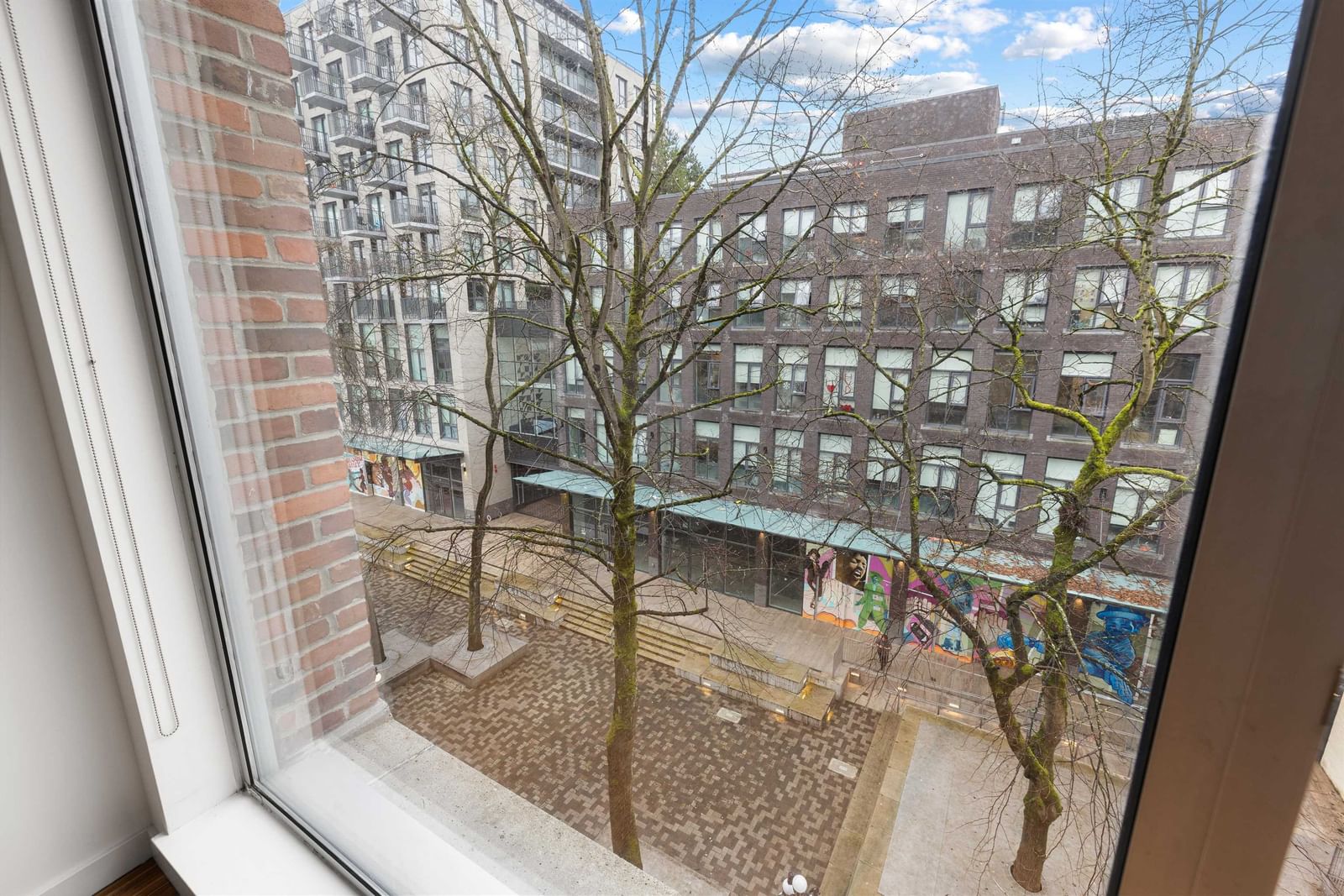 Listing Image 23