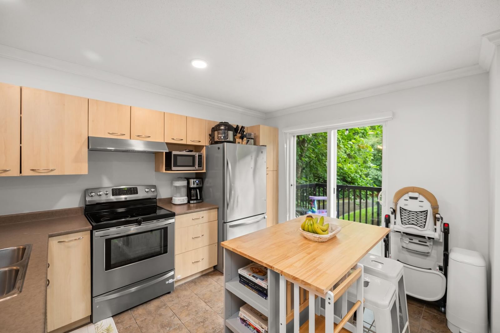 Listing Image 12