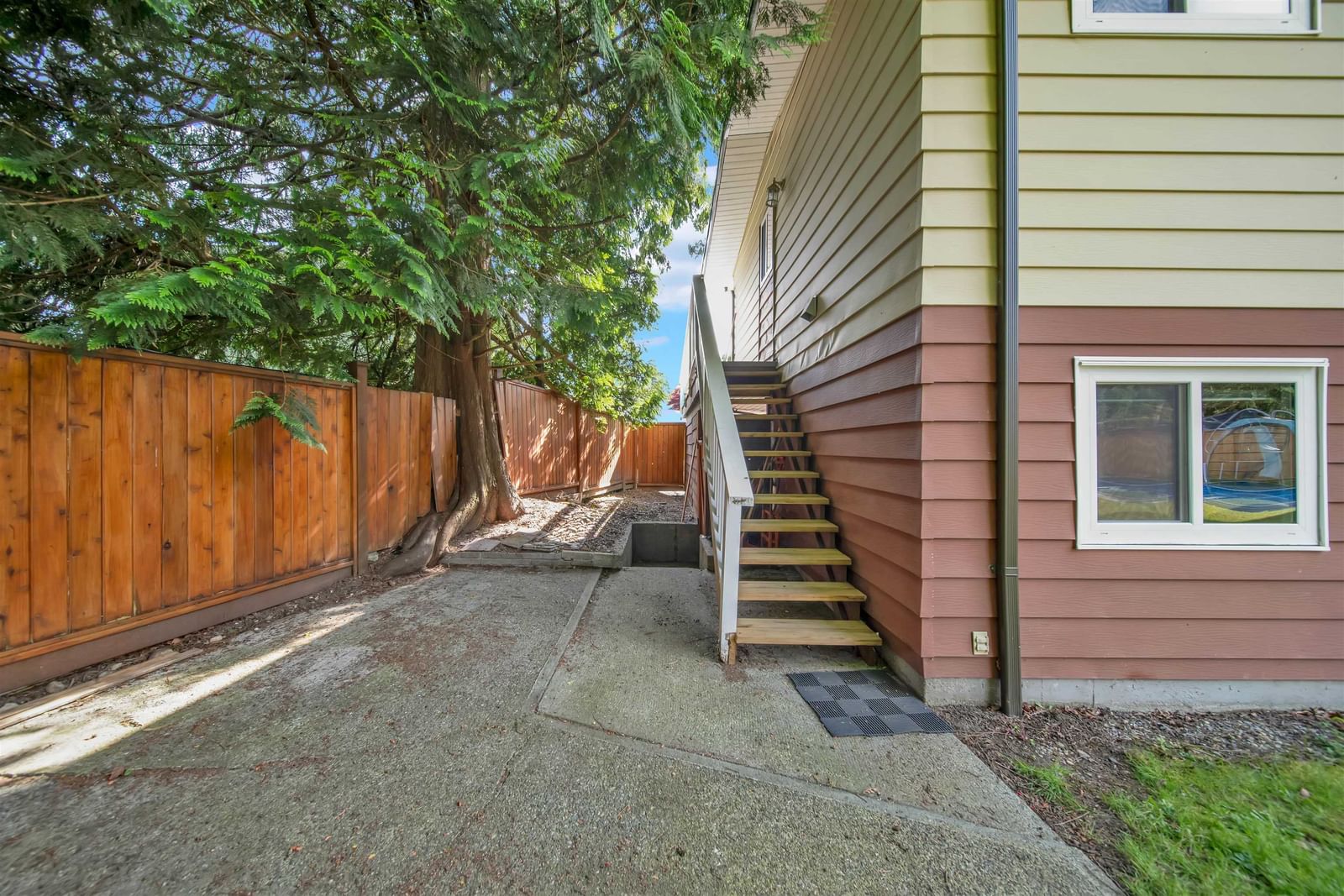 Listing Image 32
