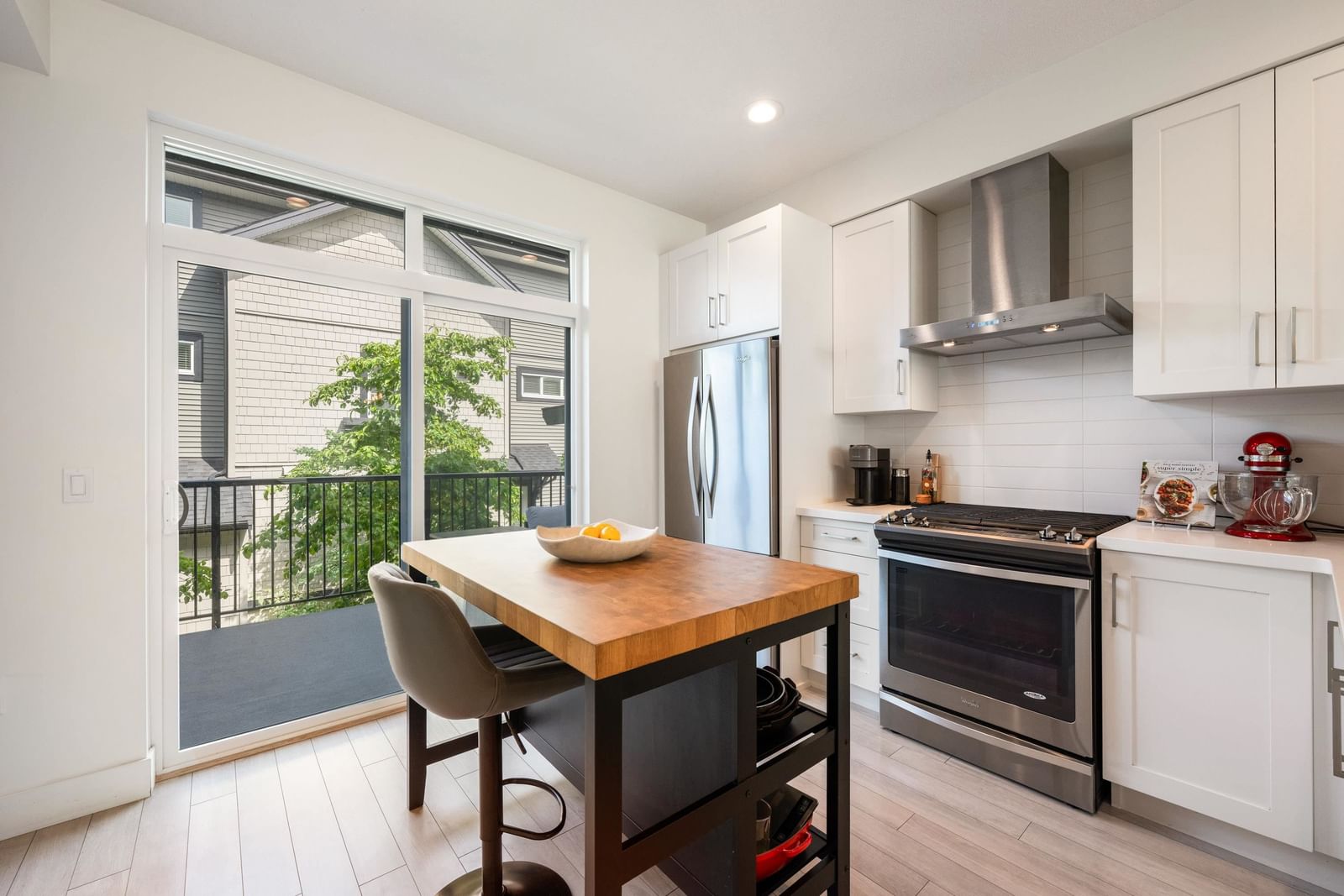 Listing Image 15