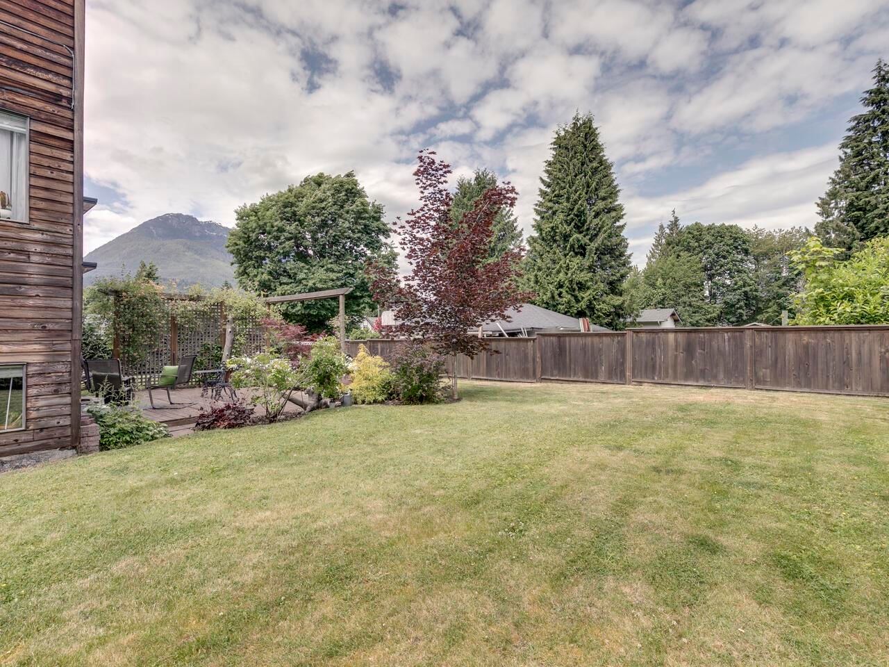 Listing Image 5