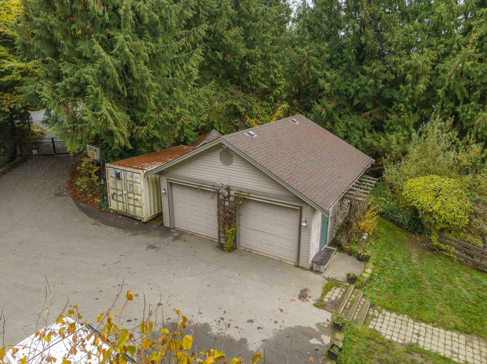 Listing Image 11