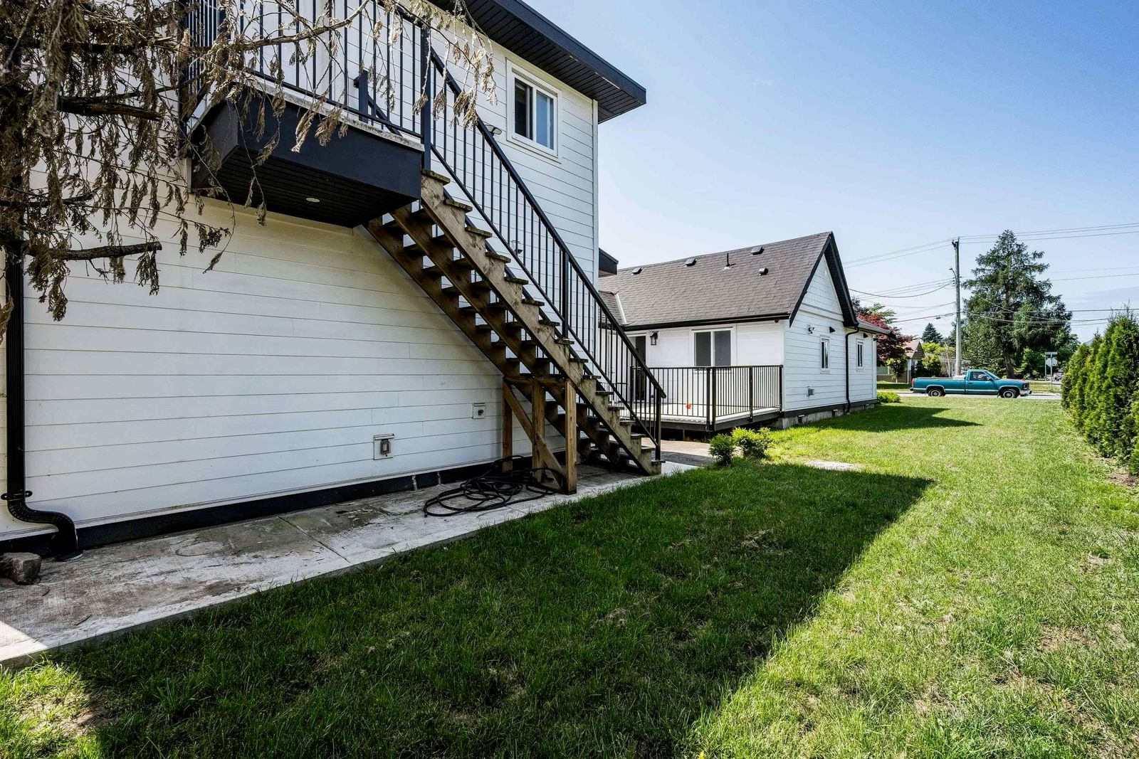 Listing Image 24