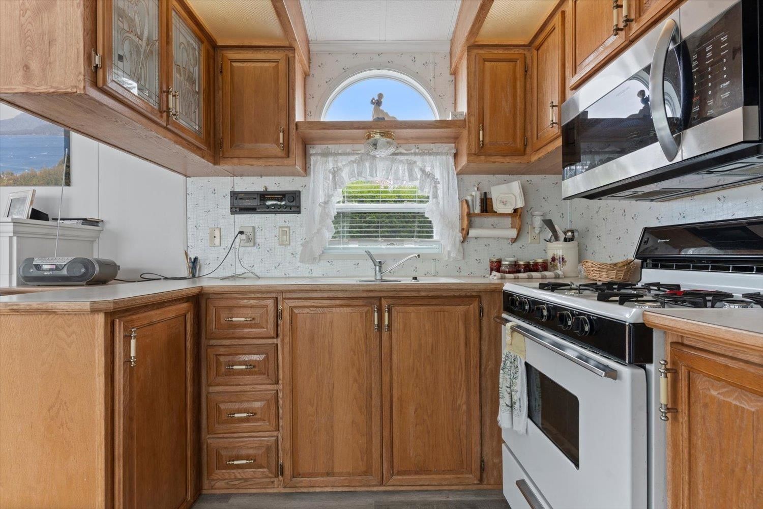 Listing Image 19