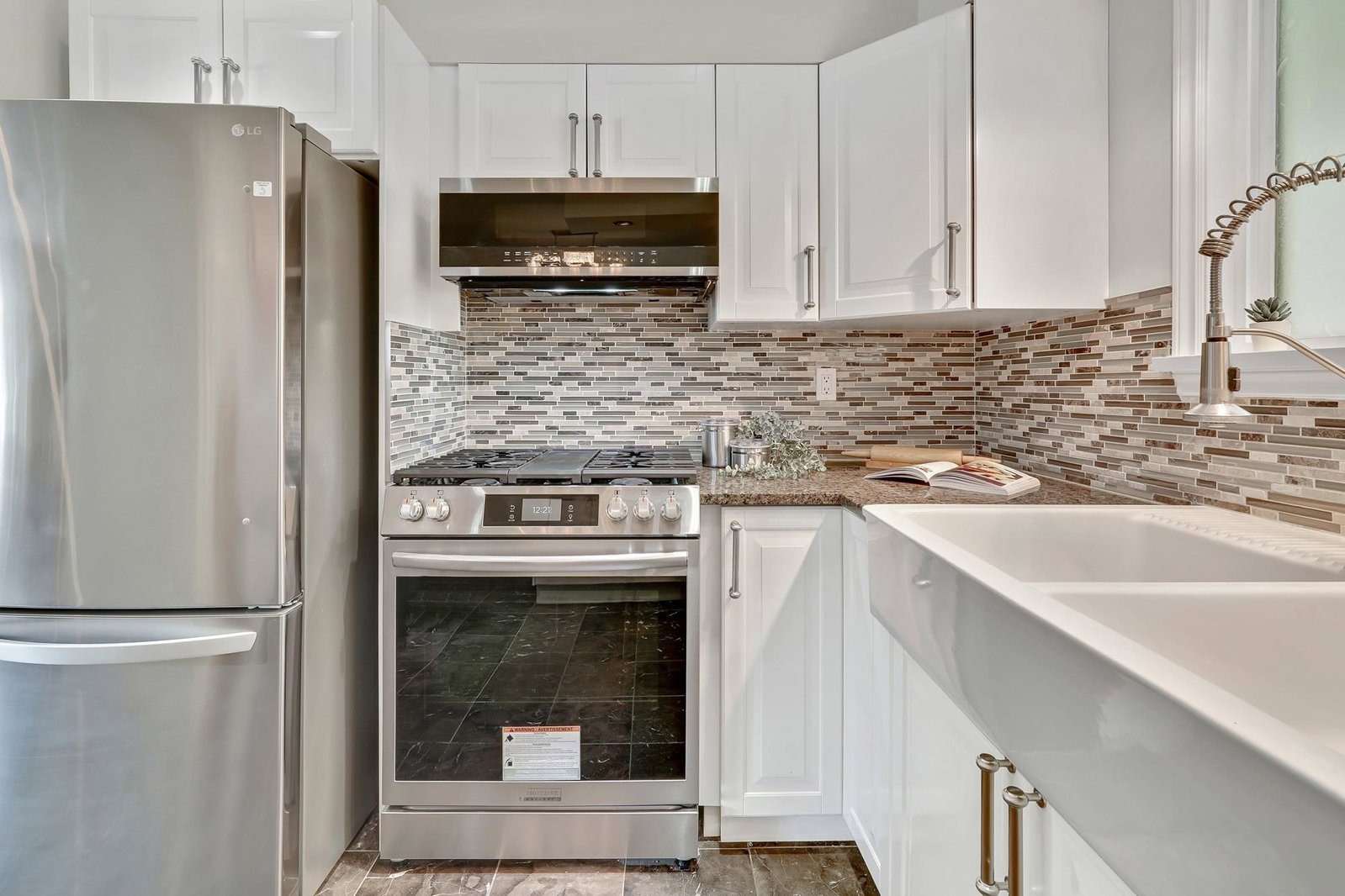 Listing Image 13